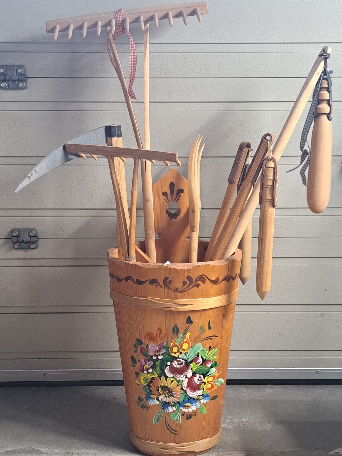 Dekoratives Holzgefäß, Deko 7 Bauernwerkzeuge , Hingucker, Antiquität, Sammler